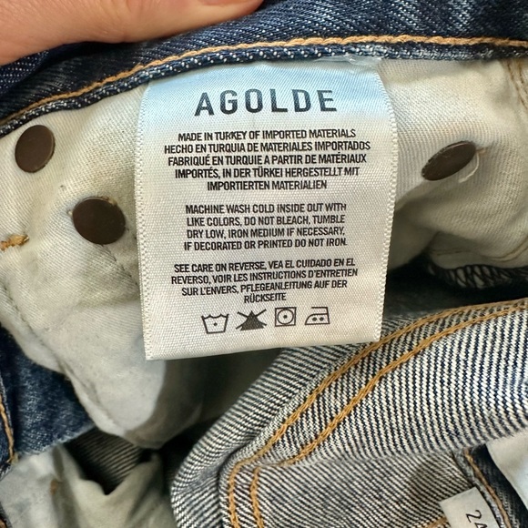 NWOT Agolde Rumi Shorts. Size 24. 100% cotton. - Picture 8 of 12